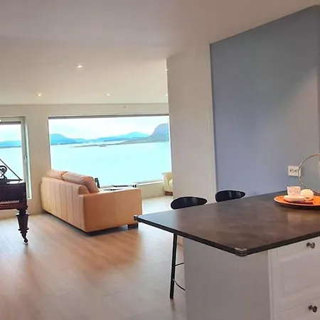 ヴィラ With A View